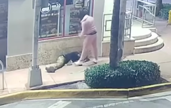 Chicago Tourist Brutally Beaten and Robbed Outside Miami Beach Hotel; Suspect Arrested After Shocking Attack Caught on Camera