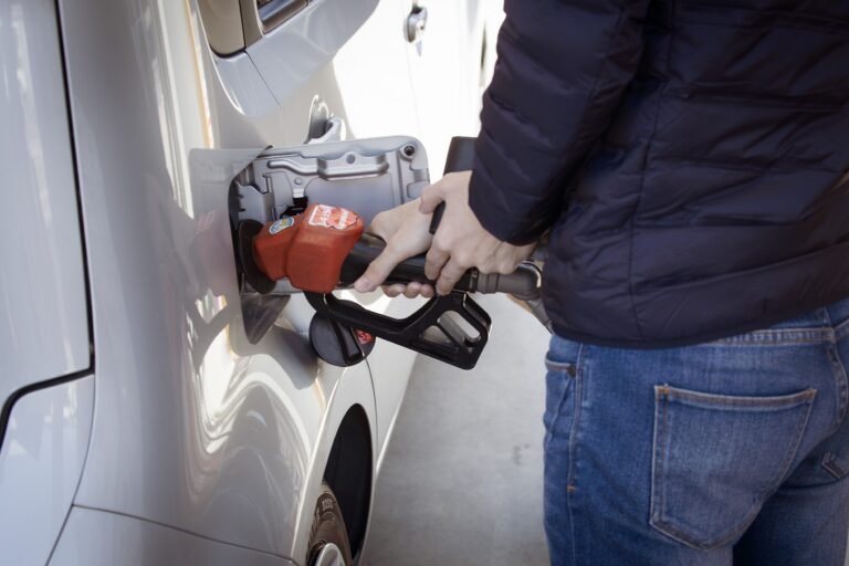 Can You Move Your Car After Pumping Gas in North Dakota? Police Clarify What’s Legal
