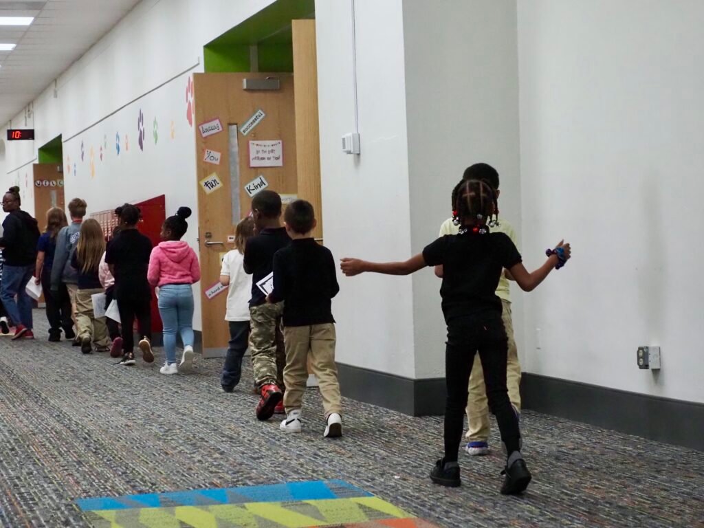 Oklahoma Schools Report Surge in Illness, With Up to 30% Absentee Rates Among Students and Teachers