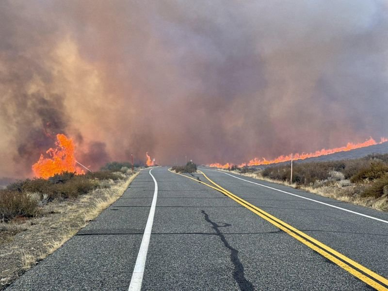 Pack Fire Update: California’s Pack Fire Burns 3,000 Acres in Long Valley Area, Forcing Evacuations and Road Closures