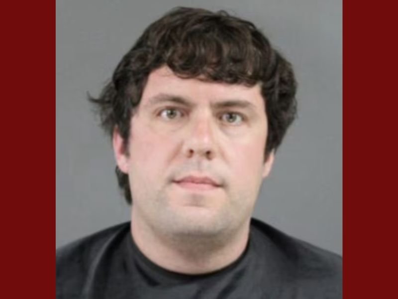 South Carolina Teacher Arrested After Admitting to Writing 60 Love Letters to 11-Year-Old Student