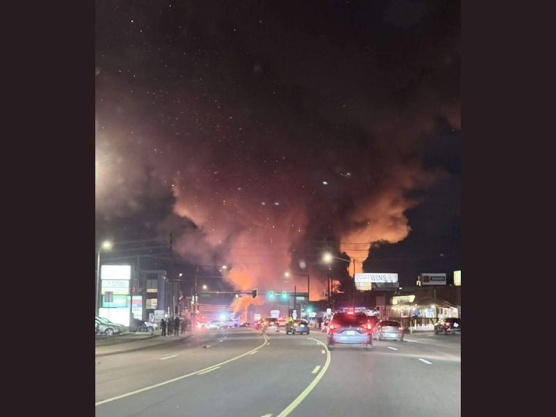 Colorado Fire Erupts in Cherry Creek Area, Massive Flames and Smoke Visible Across Busy Street at Night
