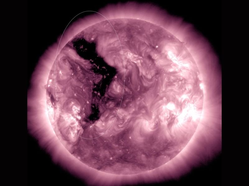 Massive Coronal Hole Doubles in Size on the Sun, Sending High-Speed Solar Wind Toward Earth
