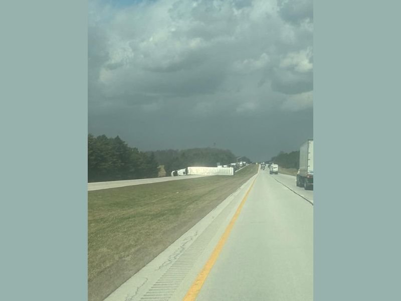 Ohio Windstorm Slams Upper Sandusky as 70 MPH Gusts Flip Semis and Shut Down US-23 With Widespread Highway Damage