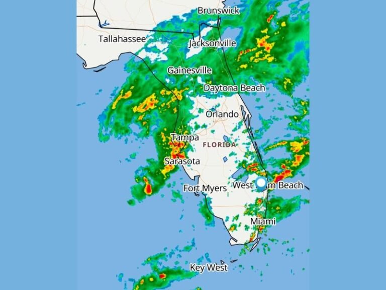 Today: Widespread Rain Covers Florida From Jacksonville to Miami With Heavy Downpours Near Tampa and Sarasota