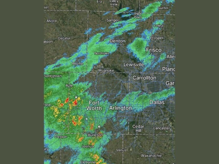 Showers and Thunderstorms Entering the Dallas Fort Worth Metroplex Including Fort Worth, Denton and Lewisville Wednesday Morning With No Severe Weather Expected